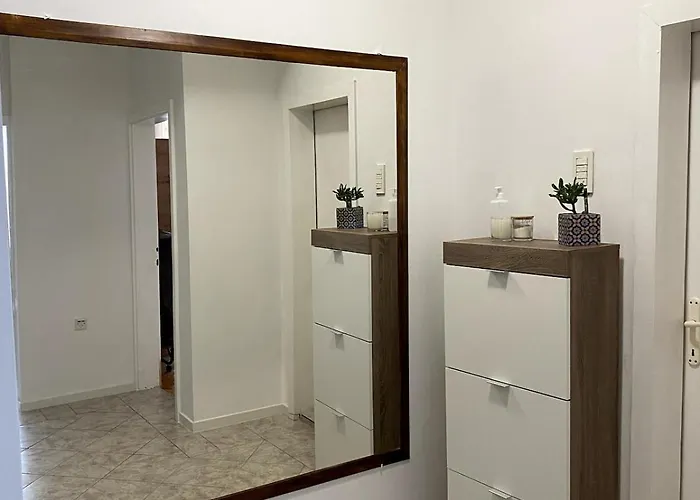 Tzk Lovely 1 Bedroom With Parking Spot 아파트 스코페