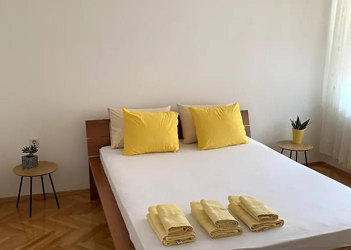 Tzk Lovely 1 Bedroom With Parking Spot Apartamento Skopie
